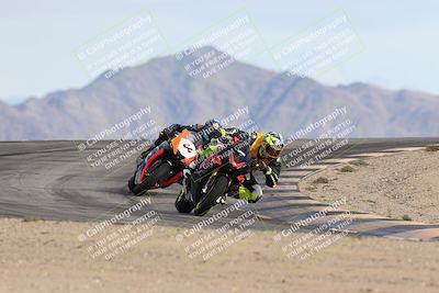 media/Nov-16-2025-Race Pace (Sun) [[8c5fa54630]]/Non Verified Riders (1st 20 Minutes)/6-Turn 12 (2pm)/